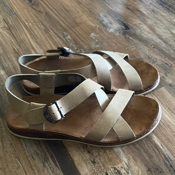 Chaco Women's Sandals - Beige - Picture 2 of 7